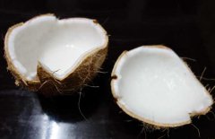 椰子的營(yíng)養(yǎng)價(jià)值與食用功效 椰子怎么打開？
